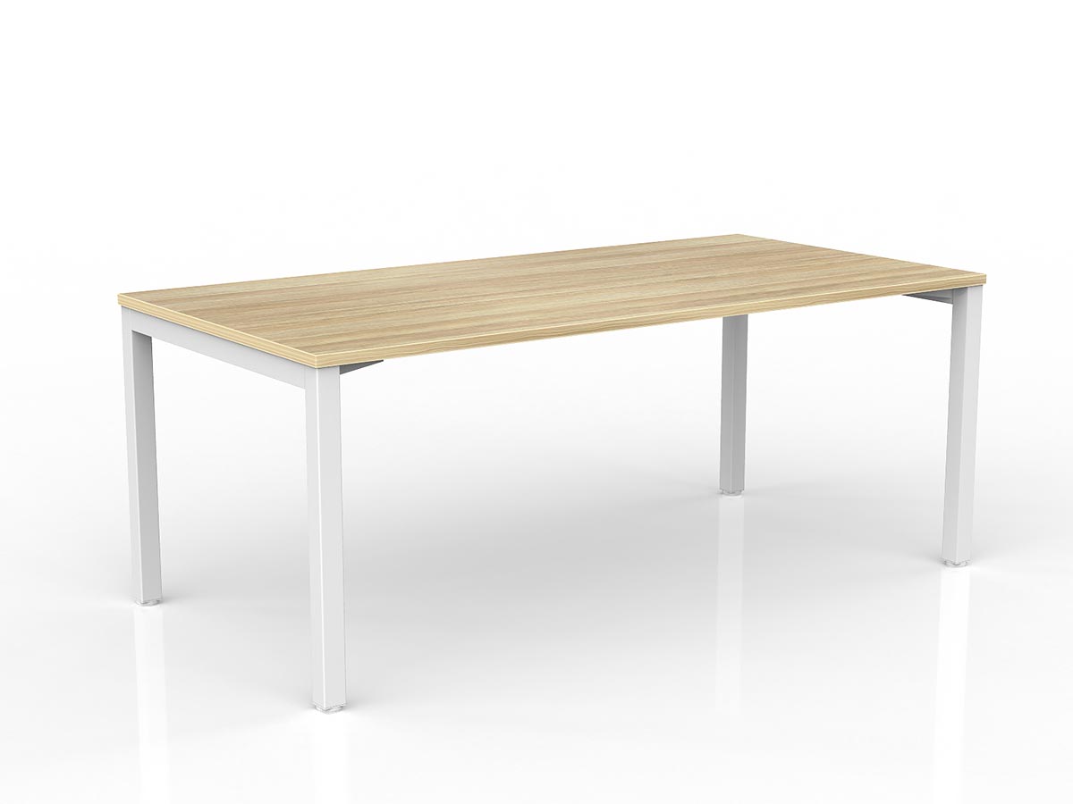 Axis Straight Workstation